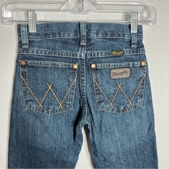 Wrangler Jeans Boys 8 Retro Relaxed Straight Boot Cut Western Rodeo B7 - Picture 1 of 6